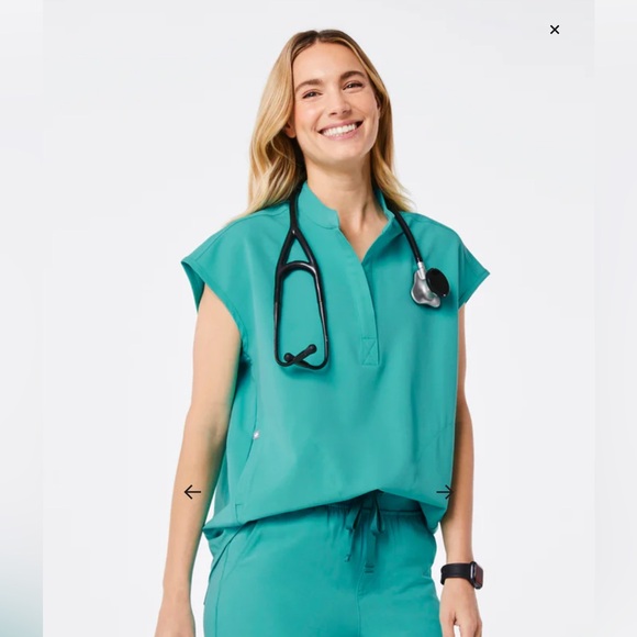 - Figs Rafaela Scrub Top - Picture 4 of 6